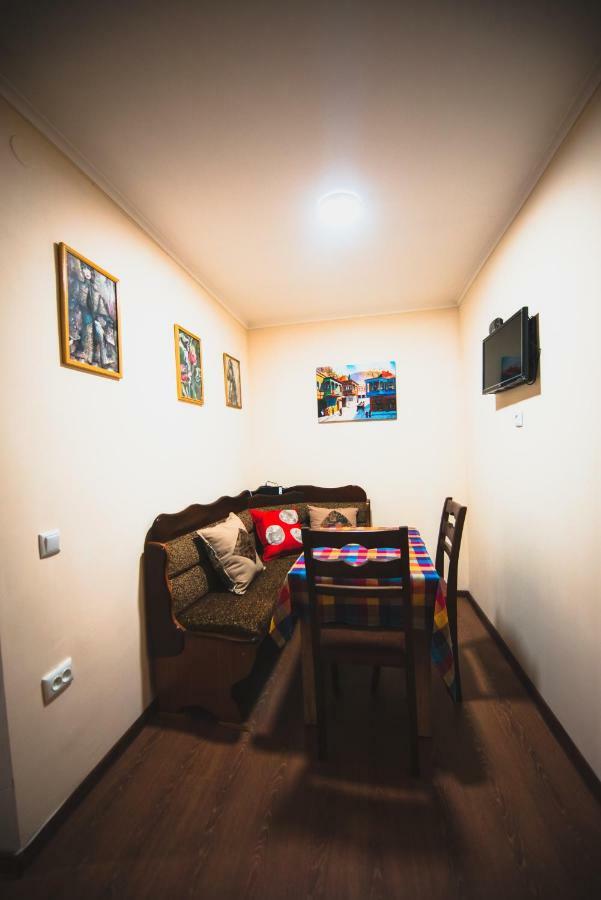 Cozy Apartment In Center Of Old Tbilisi Bagian luar foto