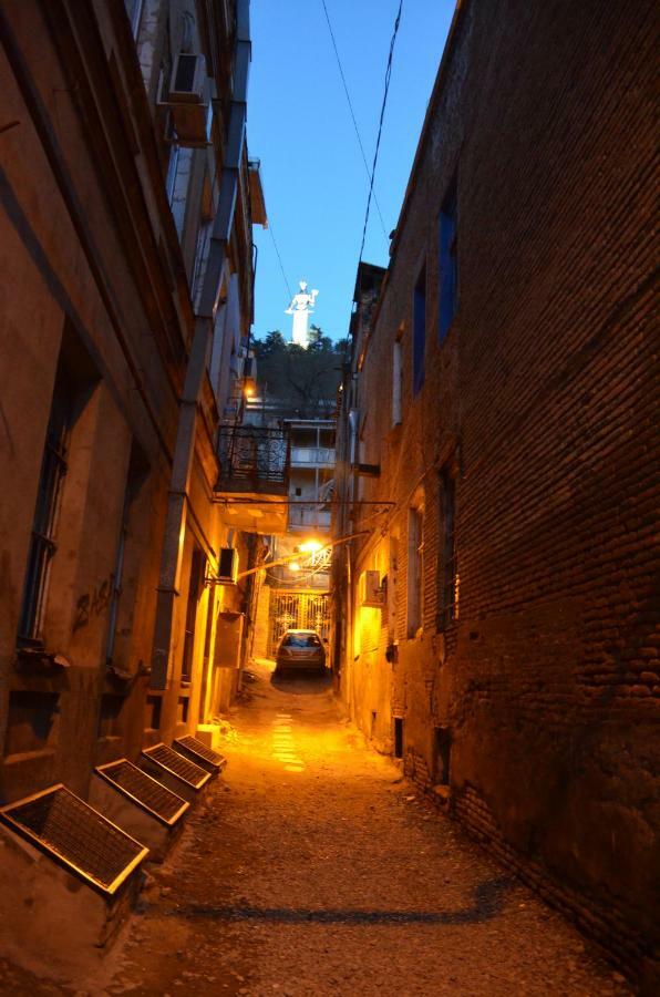 Cozy Apartment In Center Of Old Tbilisi Bagian luar foto