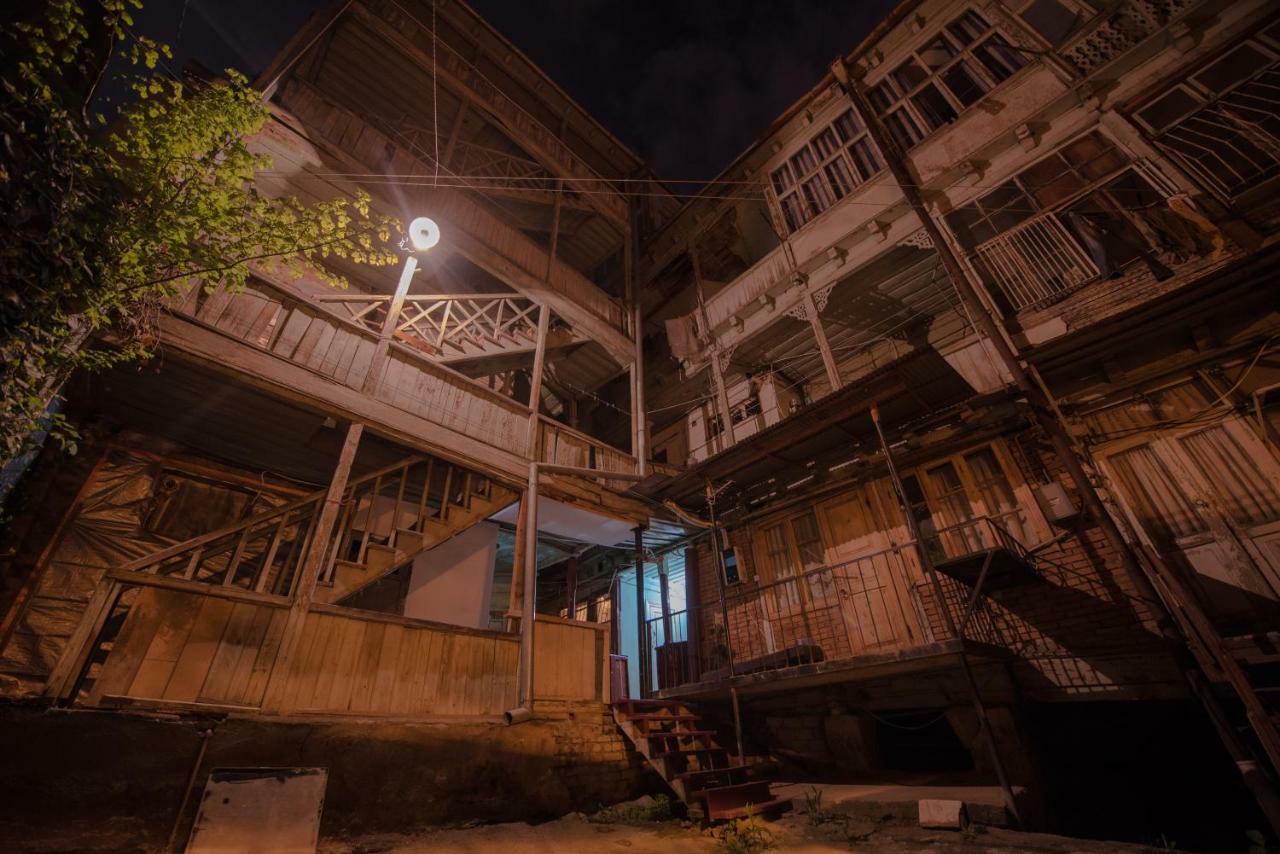 Cozy Apartment In Center Of Old Tbilisi Bagian luar foto