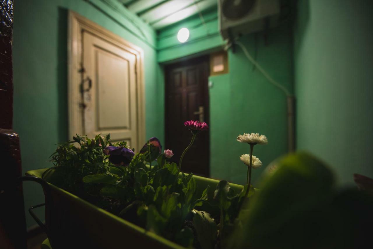 Cozy Apartment In Center Of Old Tbilisi Bagian luar foto
